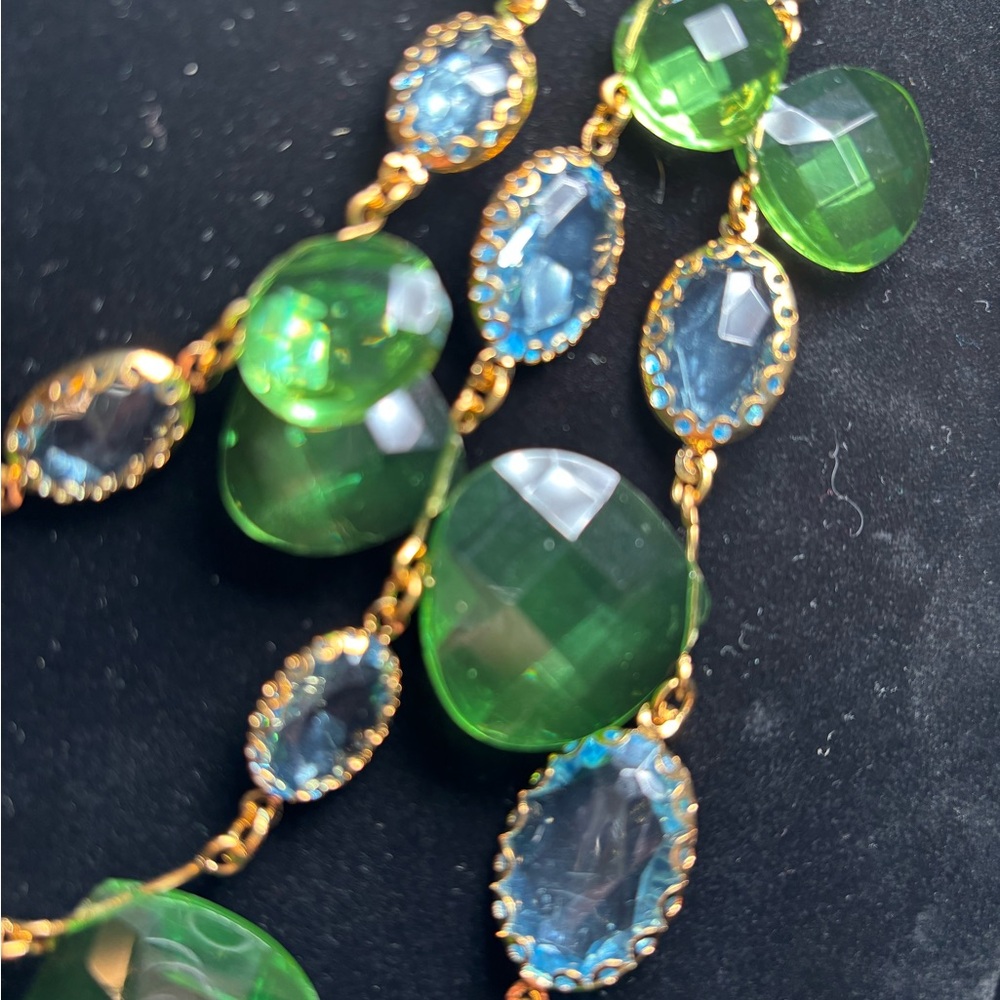 Authentic Joan Rivers Layered Statement Green And… - image 5